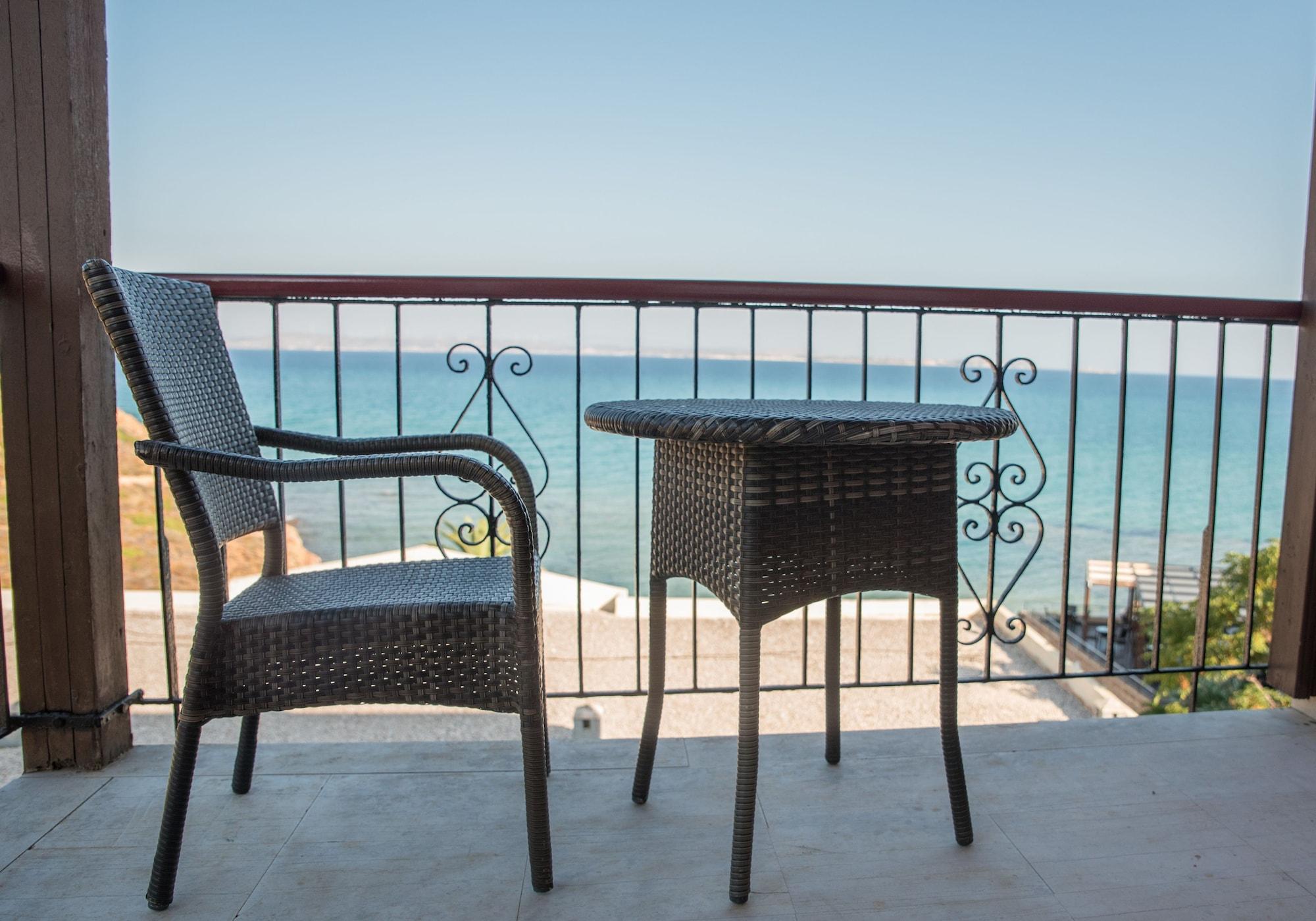 קרפס Erytha Hotel & Resort Chios מראה חיצוני תמונה